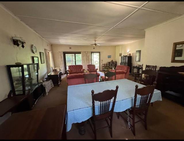 4 BEDROOM HOUSE FOR SALE IN GLENMORE BEACH